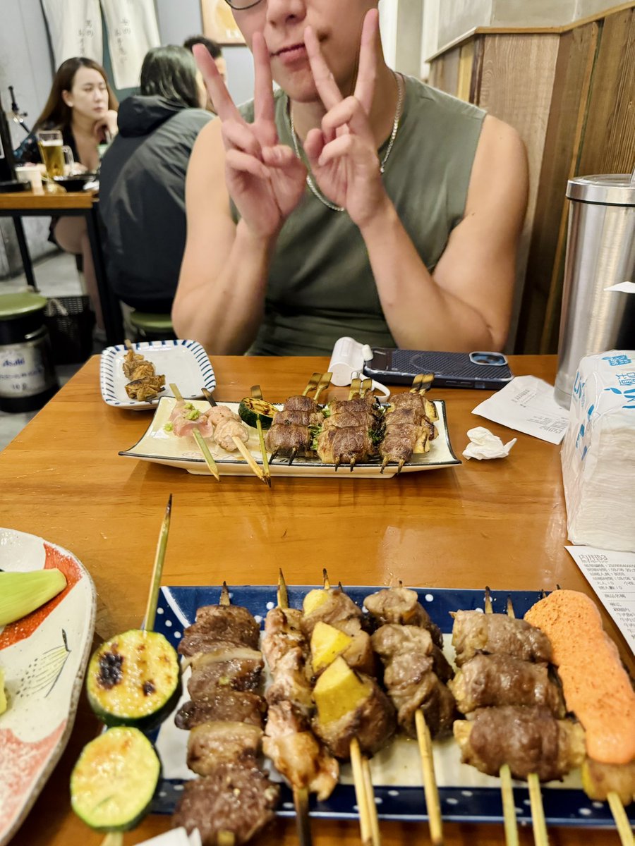 謝謝昨天陪吃晚餐ㄉ可愛推友