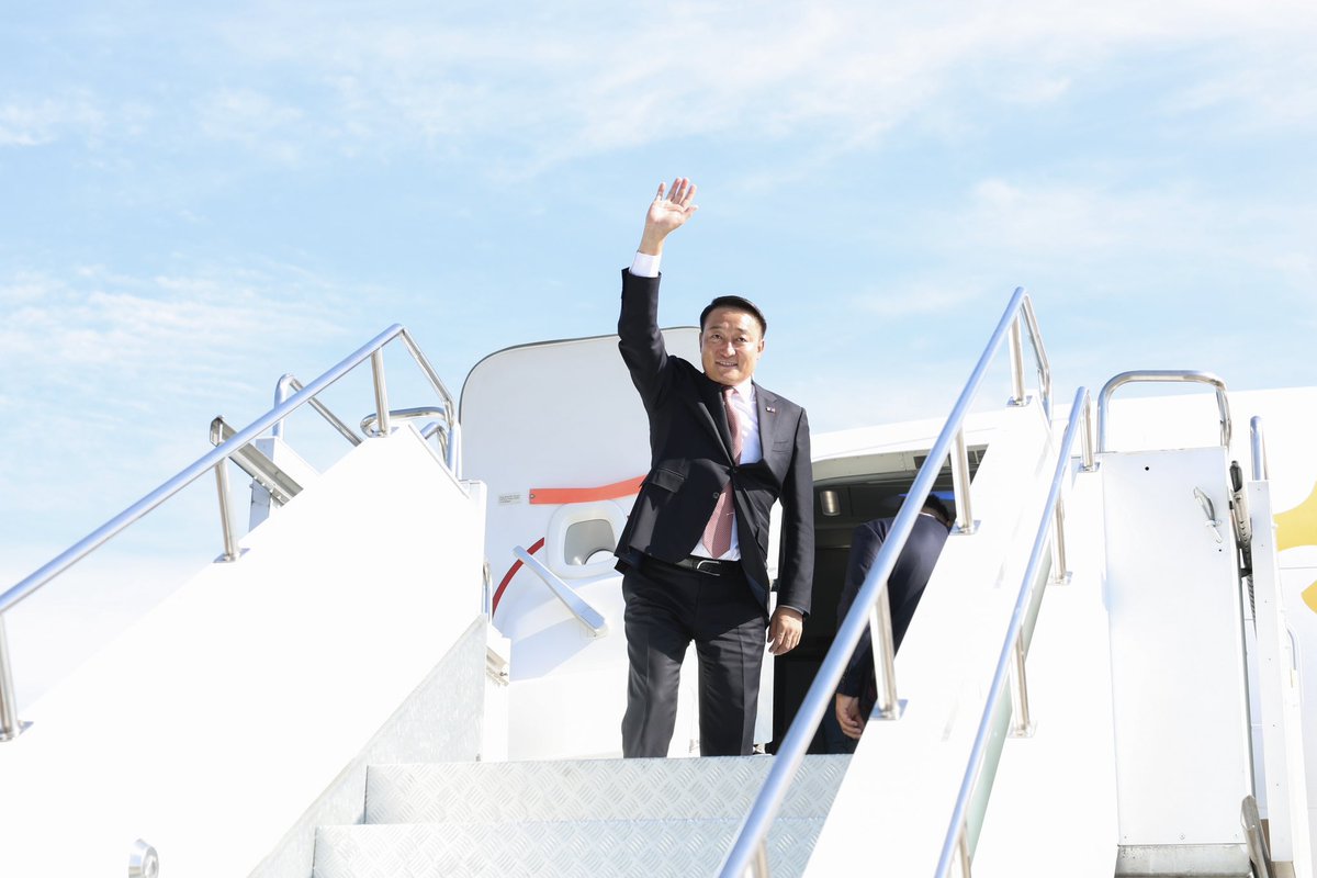 🇰🇿🤝🇲🇳 Бүгд Найрамдах Казахстан Улс дахь албан ёсны айлчлал өндөрлөлөө. Манай улсын Төв Ази дахь бат бөх гүүр, “Стратегийн түнш” БНКУ-д УИХ-ын даргын түвшинд 22 жилийн дараа айлчиллаа. 

📋 Айлчлалаар БНКУ-ын Парламентын Мажилисийн дарга Е.Кошановтой хууль тогтоох байгууллага