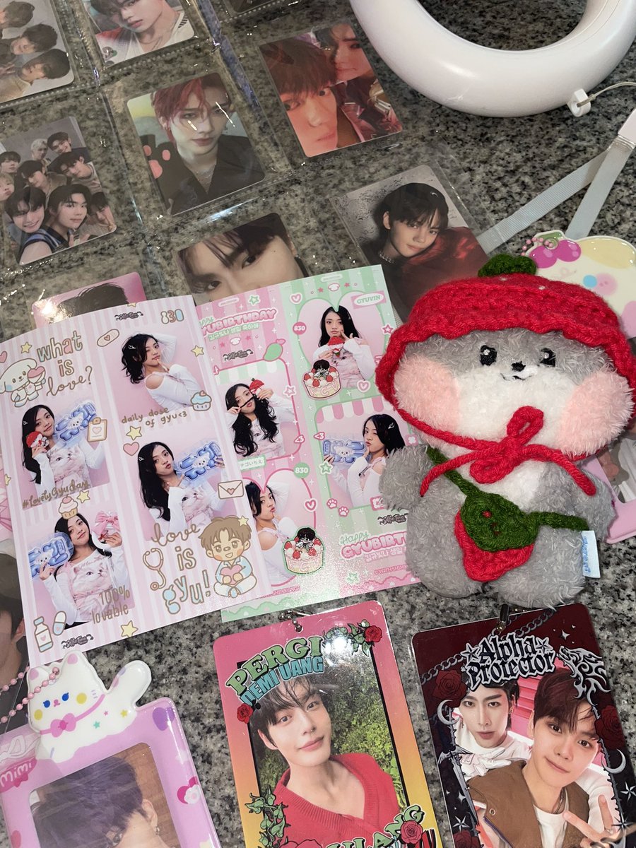 rloldlve's tweet image. ˚ ༘♡ ⋆｡˚ 📸💖🥭 ˚ ༘♡ ⋆｡˚

#lovelygyuday #KimGyubitnaDay830 #김규빈 #zerobaseone  #zb1  #제로베이스원