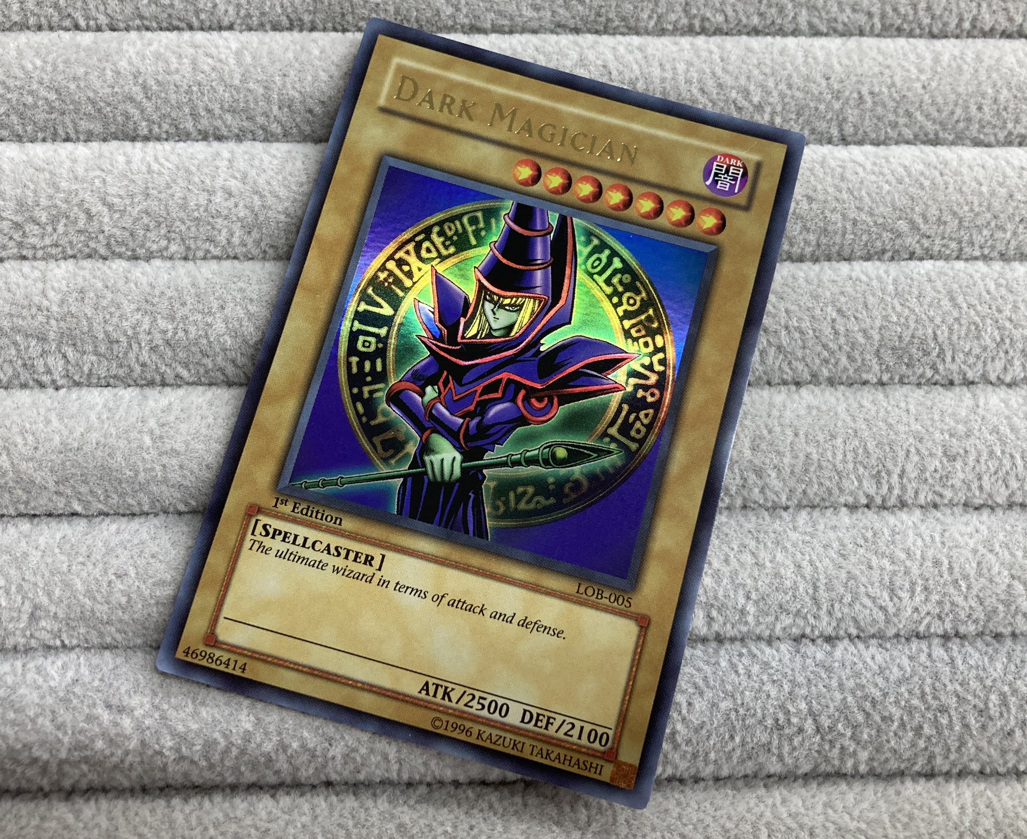遊戯王　ブラックマジシャン　旧アジア　1st lob 遊戯王 ブラックマジシャン 旧アジア 1st ウルトラレア LOB