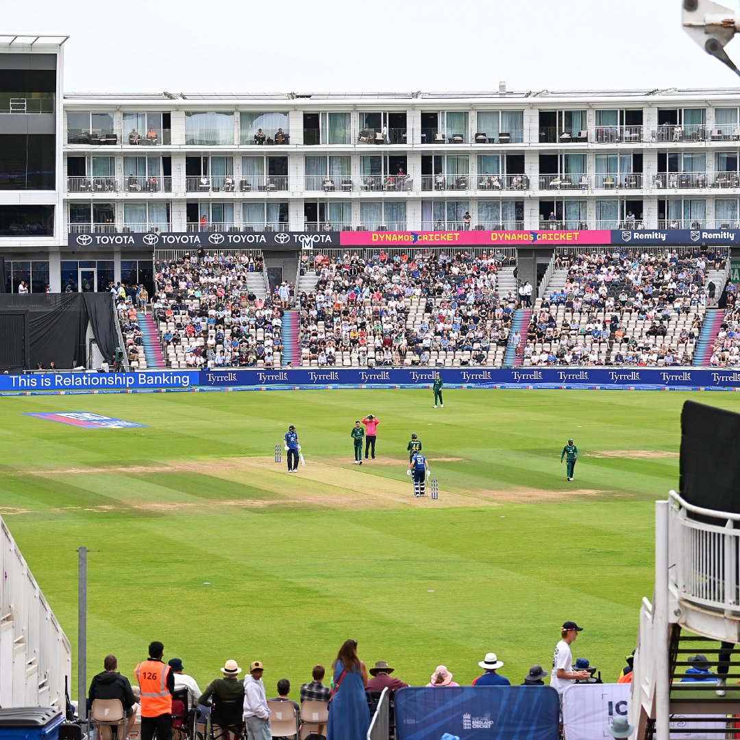 A RECORD ODI SCORE AT UTILITA BOWL 😱

England SMASH the highest ever 50-over score on this ground as they make 414-5 against South Africa 🚀

Jacob Bethell makes his first career century in front of a sold out crowd, with Joe Root making his 19th ODI ton 💯