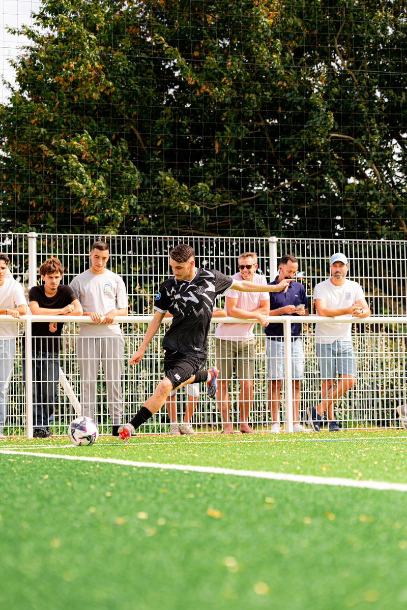 [#U19NAT] ⏸️ 𝗠𝗜-𝗧𝗘𝗠𝗣𝗦

Malgré de belles intentions, nos Dragons sont menés 1 but à 0 sur la pelouse synthétique du stade Michel Amand.

📸 Lilian Maussion

#StadePoitevin #TeamDragons  #EnsemblePlusLoin 🐉