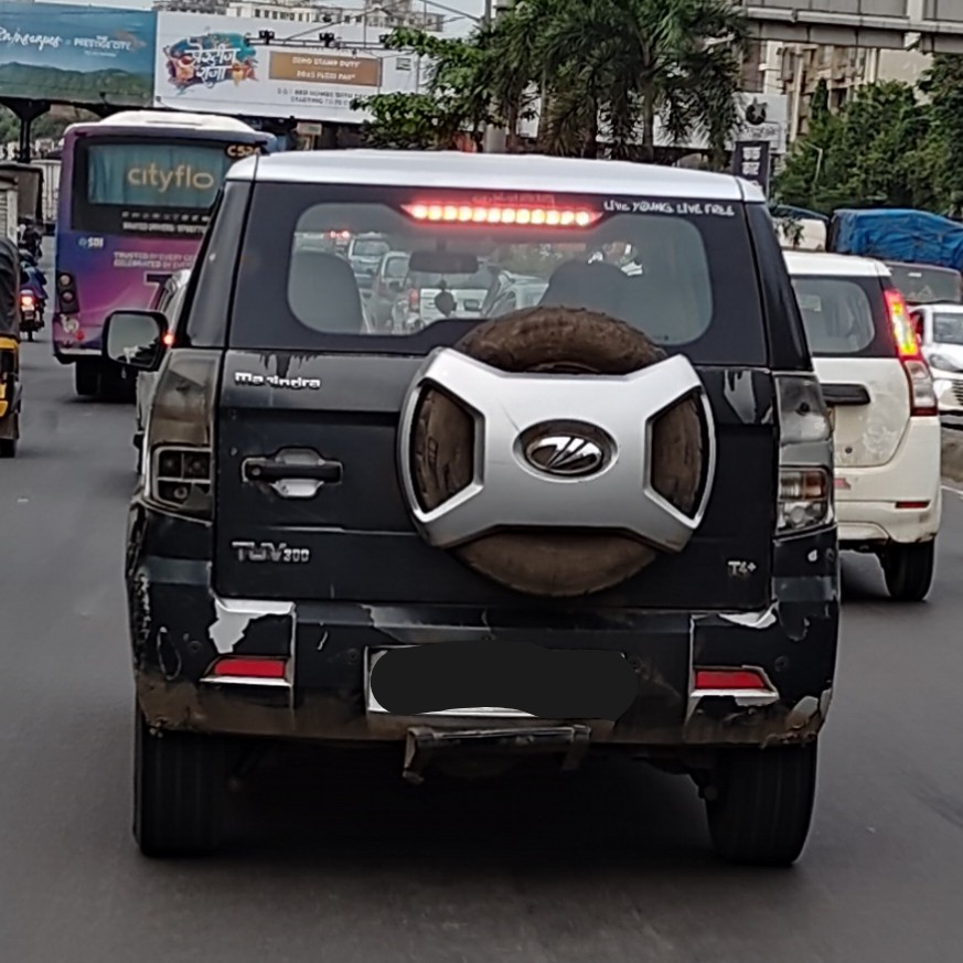 jpshetty70's tweet photo. @anandmahindra @MahindraRise 

Can u design the cover in such a way that your logo will never be fitted by even fools upside down? Simple product design principles! https://t.co/nmkCbpzVxh