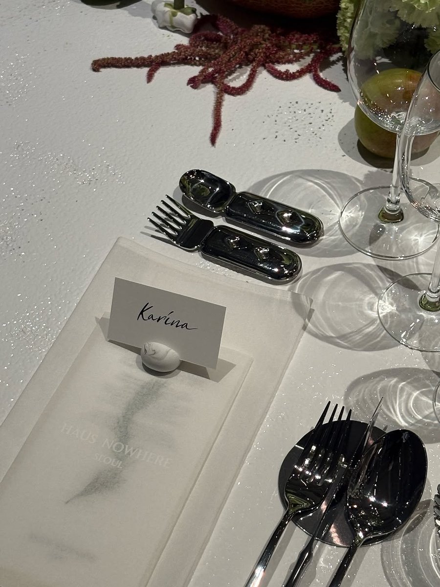 The Soft-Pawed Furce, Cherine tweet media