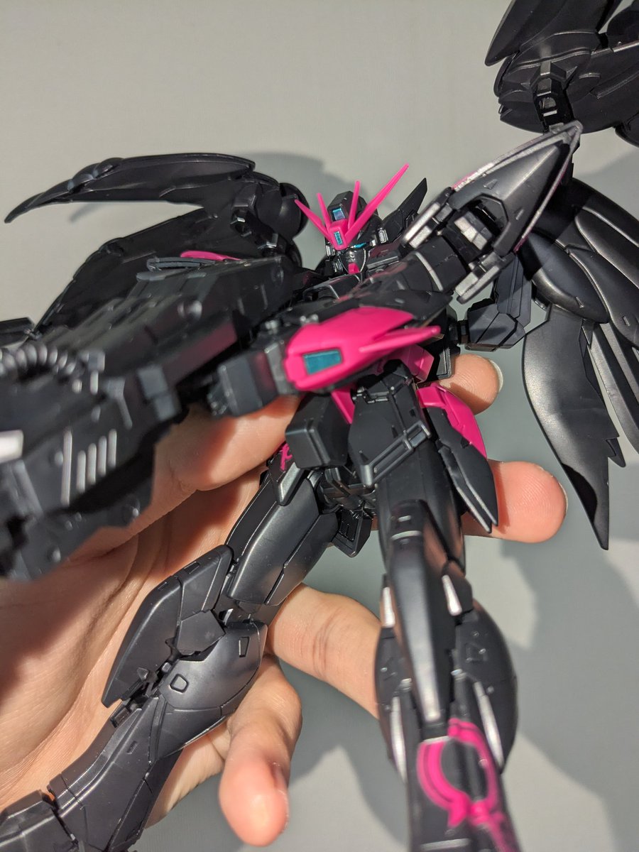 この前ガンダムベース大阪で購入したウイングガンダムゼロEWVer.Kaリ