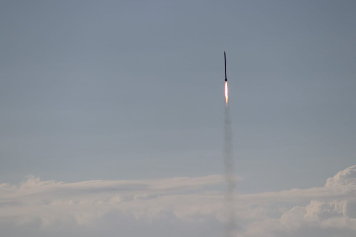 Yıldız Roket Takımı olarak tarih yazdık! 🚀

Türkiye’de öğrenciler tarafından geliştirilen en güçlü roket motoru DEMİRKAZIK-III’ün gücünü arkamıza alarak ARTAM-II roketimizi 8 km irtifaya ulaştırdık ve başarıyla kurtardık. Bu, hayallerimizin gökyüzüyle buluşmasıdır. 🇹🇷✨