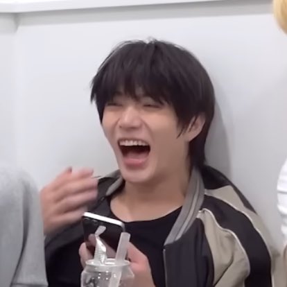 0313x0913's tweet image. these genuine smiles that we get when they laugh so hard are my favorite 😭😭