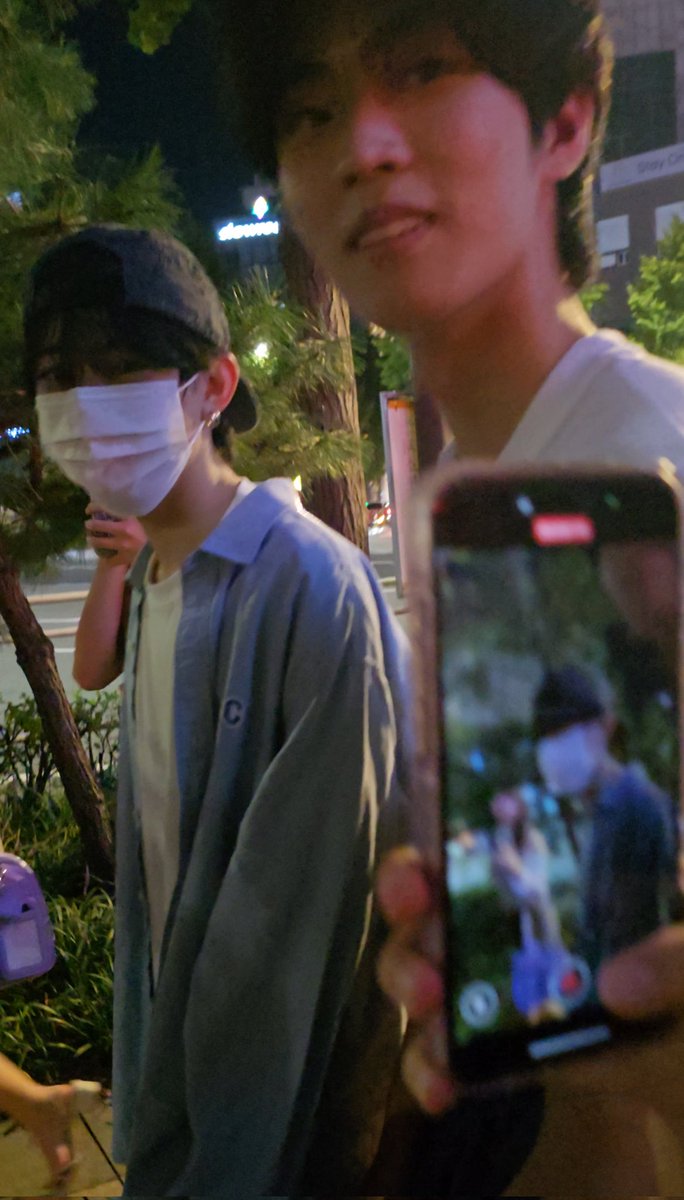 김포포 tweet media