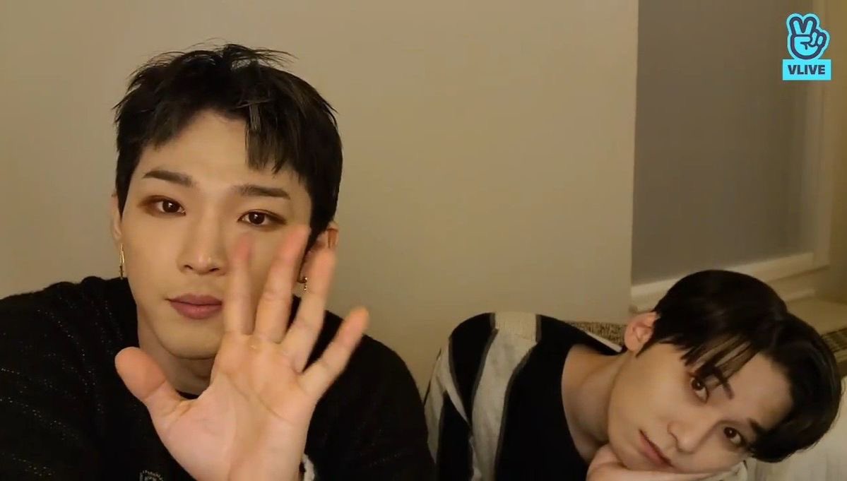 keondothnkr's tweet photo. ♡ #건희 #이도 #원어스 https://t.co/IFjSrgQRma