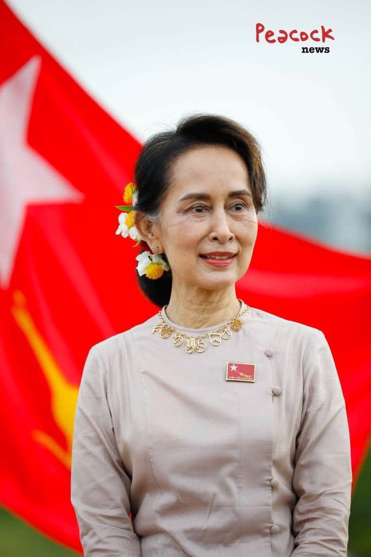 KayzinRen's tweet photo. At 80 years old, Daw Aung San Suu Kyi is imprisoned, sick, and silenced. The Myanmar military is responsible for this abuse.

WHAT’S HAPPENING IN MYANMAR

#LetOurLeaderAungSanSuuKyiHeal https://t.co/3Q9t6UXlfW