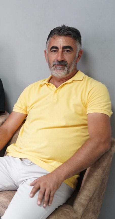 İlçemizin ve ilimizin basın camiasının sevilen ismi, Gürpınar Haber Gazetesi imtiyaz sahibi Sabahattin İdiz'in vefatı bizleri derinden üzmüştür.

Kendisine Allah'tan rahmet, ailesine ve basın camiasına başsağlığı diliyorum. 

<a href="/gurpinarbel/">Gürpınar Belediyesi</a> <a href="/MukaddesKrkcWan/">Mukaddes Karakoç</a>