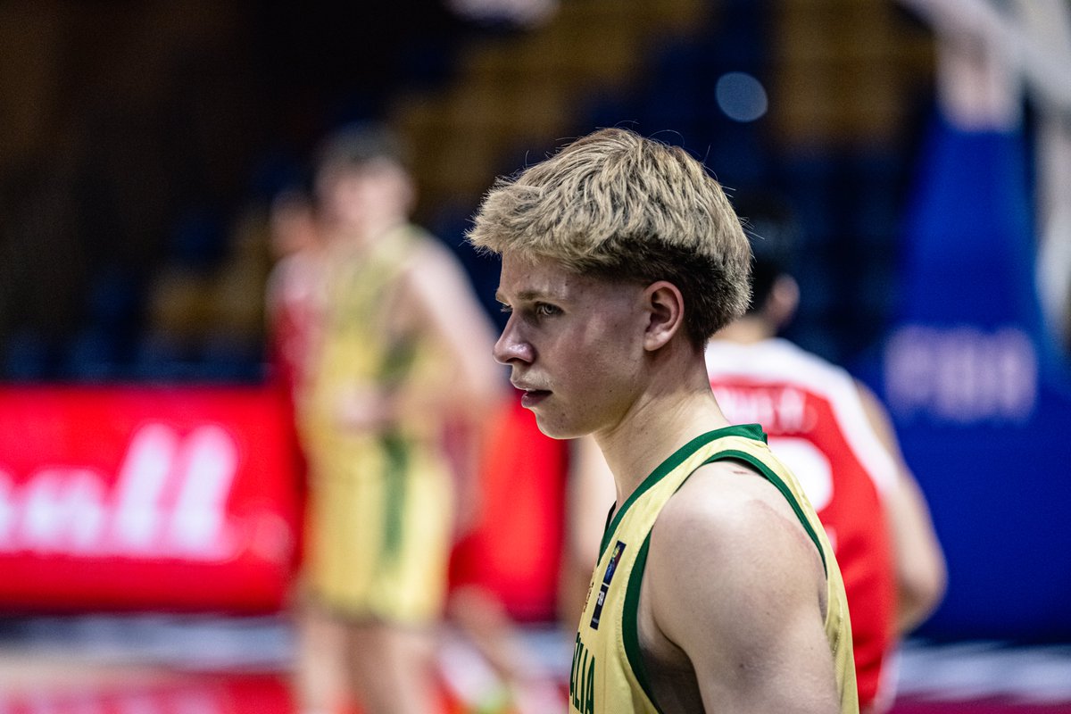BasketballAus's tweet photo. THE GOLDEN MOMENT ARRIVES 🏆 

FT | AUS 85 - 58 CHN 
  
📊 Box Score https://t.co/HDG0CYHbL3 
 
#WeAreBasketball | #GoCrocs | #U16AsiaCup | @NextGenHoops https://t.co/KCBPia3KGE