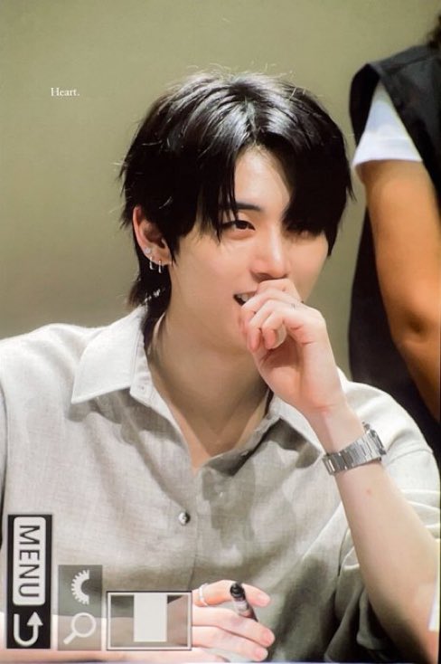 오늘 완전 대리님룩이네