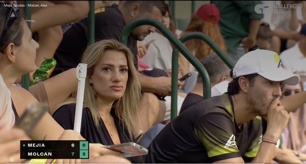 PrimerSetCol's tweet image. Mirada atenta de Charlie Salamanca a su pupilo Nicolás Mejía, en la final del Challenger de Estambul 🇹🇷