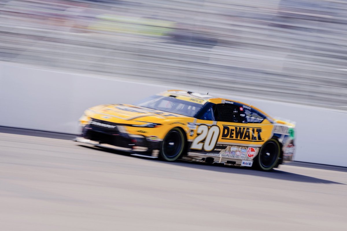 We Got a fast car! Let's have a Great Day &amp; a Great Result!

#NASCAR / #EnjoyIllinois300