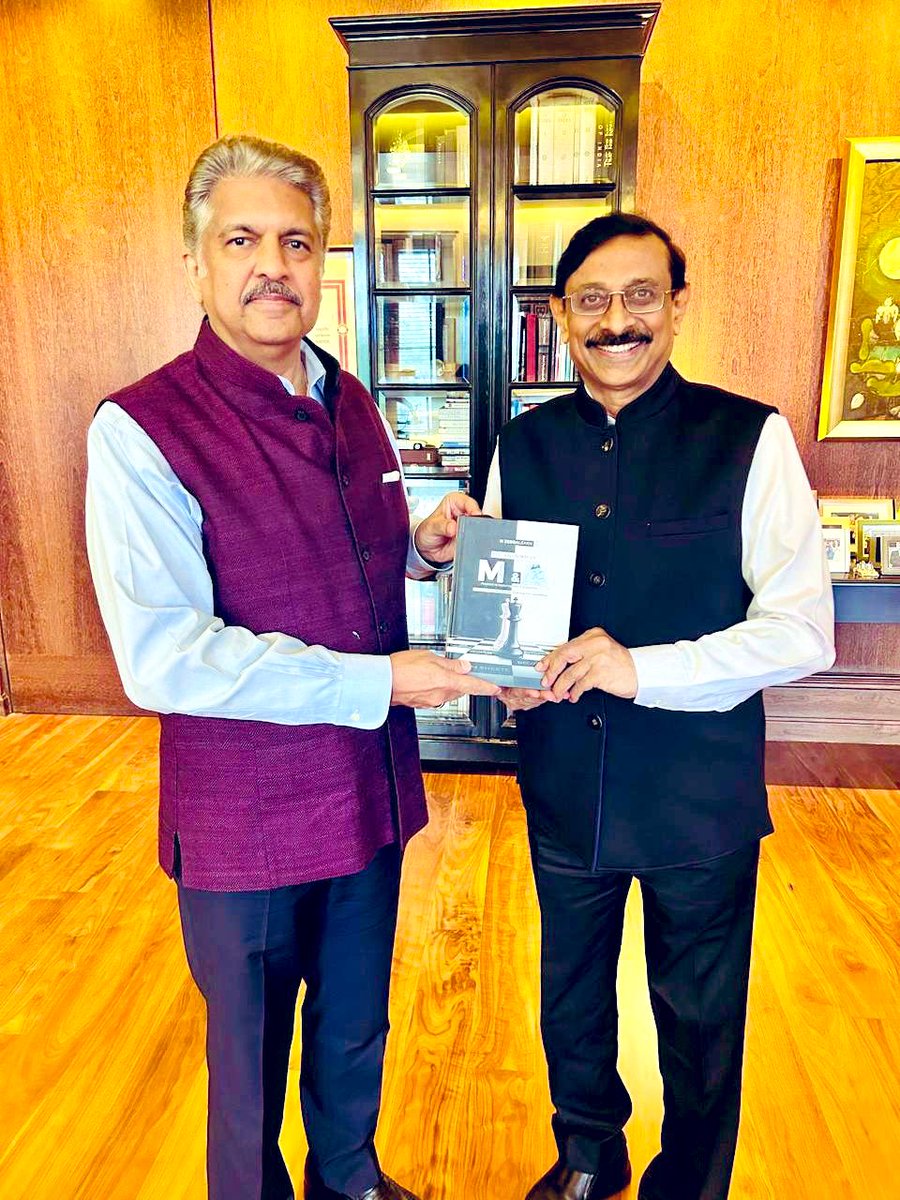 parthavs's tweet image. Bucket-list ✅
📖 Wrote a book on M&amp;amp;A
🎉 Launched by @anandmahindra, who inspired my M&amp;amp;A journey.
From managing 3,000 people in business role to 3 in M&amp;amp;A — unnerving at first, but ultimately the most rewarding leap of my career.
#BookLaunch #Leadership #MergersAndAcquisitions