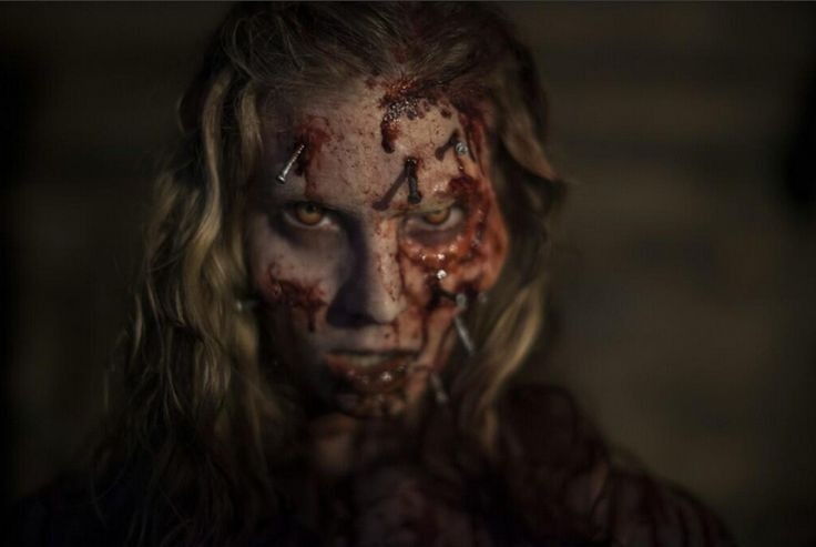 HorrorCalendar's tweet photo. Tubi has added a ton of new horror movies to their streaming service for Halloween including...

Crawl
Sinister
Scream 4
Skinamarink
Drag Me to Hell
Evil Dead (2013)
Halloween (2018)
The Cabin in the Woods
Fright Night (1985 &amp; 2011)
Scary Stories to Tell in the Dark https://t.co/kLtyxO8Aa6