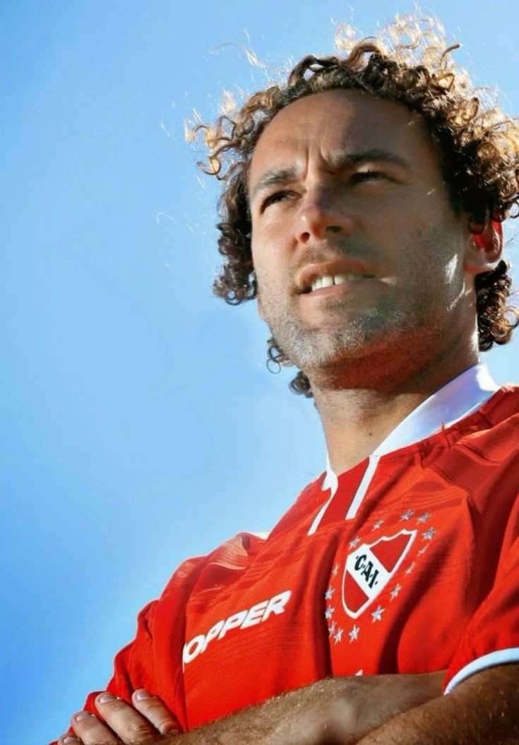 Porque cuando él empujaba, #Independiente quería ❤️

Feliz cumpleaños, Mariscal. El pueblo Rojo te ama.
