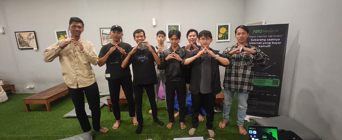 🔥The ARO Network <a href="/AroNetwork/">ARO Network</a> Indonesia Community Offline Meetup Event was truly amazing. Thank you for coming, you are all very awesome. The Mojokerto <a href="/SBCryptoID/">Sirkel Bahas Crypto</a> community enthusiasm surrounding DePIN is extraordinary. ARO Network Technology is very supportive to be implemented