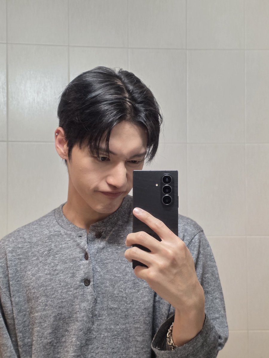 wooyoung pics tweet media