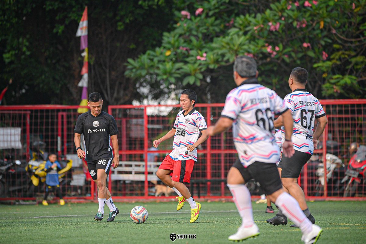 REDCROSSFC's tweet photo. MATCH IMAGES 📸 RED CROSS FC INDONESIA 

🚩 TROFEO KEMERDEKAAN CUP 2025
⚽ ICI FC VS VS RED CROSS FC VS EL PAPI FC
📅 MINGGU, 31 AGUSTUS 2025
🕥 Pkl. 15.30 - 18.00 WIB
🏟 LAP. PERSIJA ACADEMY PULOMAS JAKARTA
📺 LIVE ON THE SPOT (GRATIS)

#redcrossfc #redcrossfootballclub #rcfc https://t.co/KhNQKFKyTB