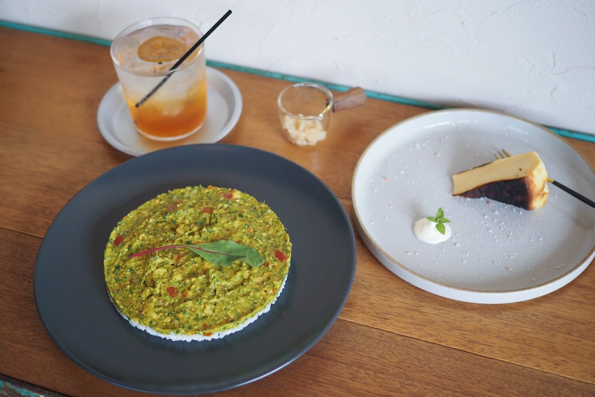 ずっと気になっていたnook CAFE&amp;BARさん🍽️

店内、めちゃくちゃお洒落🥹🤍
食材のこだわりも素敵だし、美味しかった🪐
特にコーラの衝撃！カレーと相性最高すぎた〜
後ほどブログ書きます〜！！！
#大田原カフェ #カフェ巡り #カメラ好き