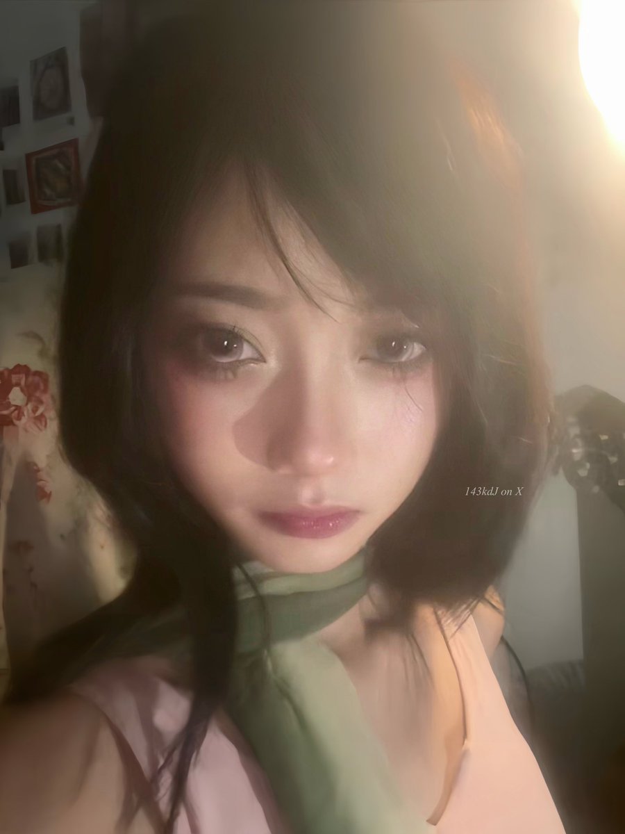 143kdJ's tweet photo. i love being a woman so i can do gurl therapy (makeup) all the time💄

btw aku lagi pakai yang pinkeuu, quick review sekalian spill yuk💋 https://t.co/6HH7YeFqfa