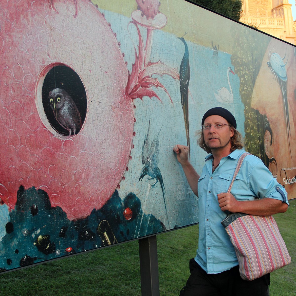 Domingo 8 de junio.
¡Hoy toca la firma de Kenizé en la Feria del Libro en Madrid! En la caseta de <a href="/LibreriaBalqis/">Librería Balqís</a>, pero es a las 19.00 h ¿Qué hacemos con el resto del domingo? Kenizé Mourad lo tiene claro: ¡Ir al Prado! <a href="/museodelprado/">Museo del Prado</a>.
(La foto es de 2016)
&gt;&gt;