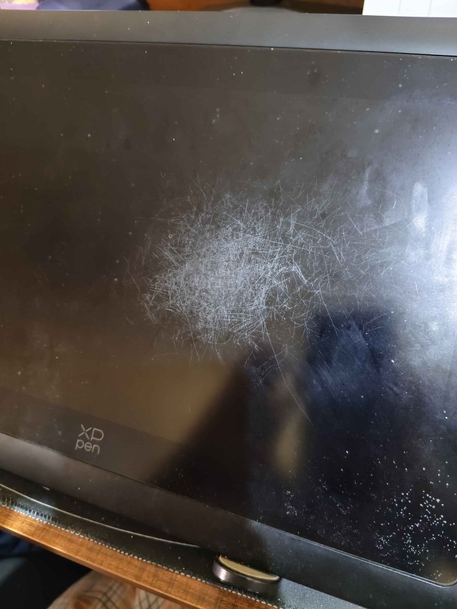 abused for month and half since arrived
(it still working but i need new screen guard)