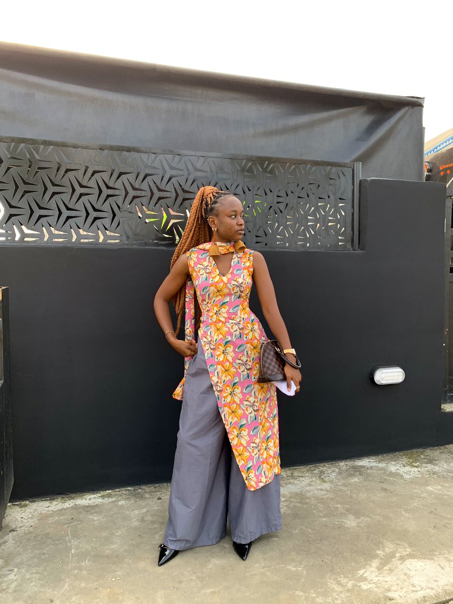 FavyStephen's tweet photo. Happy Sunday🌸💗
Full fit from FAVÚR✂️ https://t.co/hnjVrFXIuk