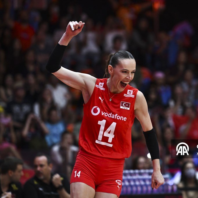 EDA ERDEM BU SPORUN PELESİDİR #FileninSultanları