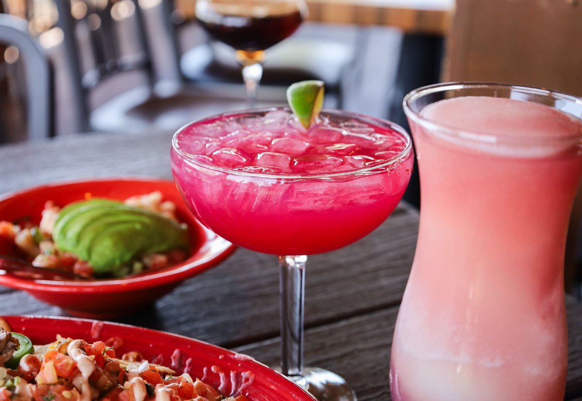 An Arizona classic, perfected at Cien! 🌵 Our Prickly Pear Margarita is crafted fresh daily—from hand-squeezed lime juice to house-made prickly pear purée. Tart, sweet, and unforgettable. Come taste the sip locals love.