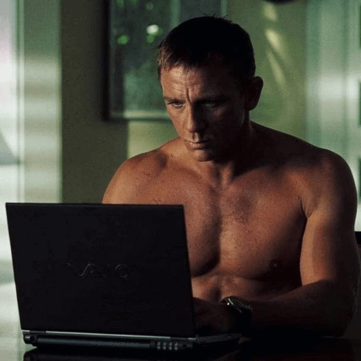 If you want to actually execute on the great lock in

Just make a vow to do ONE thing every day until the end of the year.

One thing.
- One Post
- One Run
- One Pitch
- One DM
- One Lift
- One Conversation
- Etc

Identify the area of max leverage in YOUR life… whatever is going