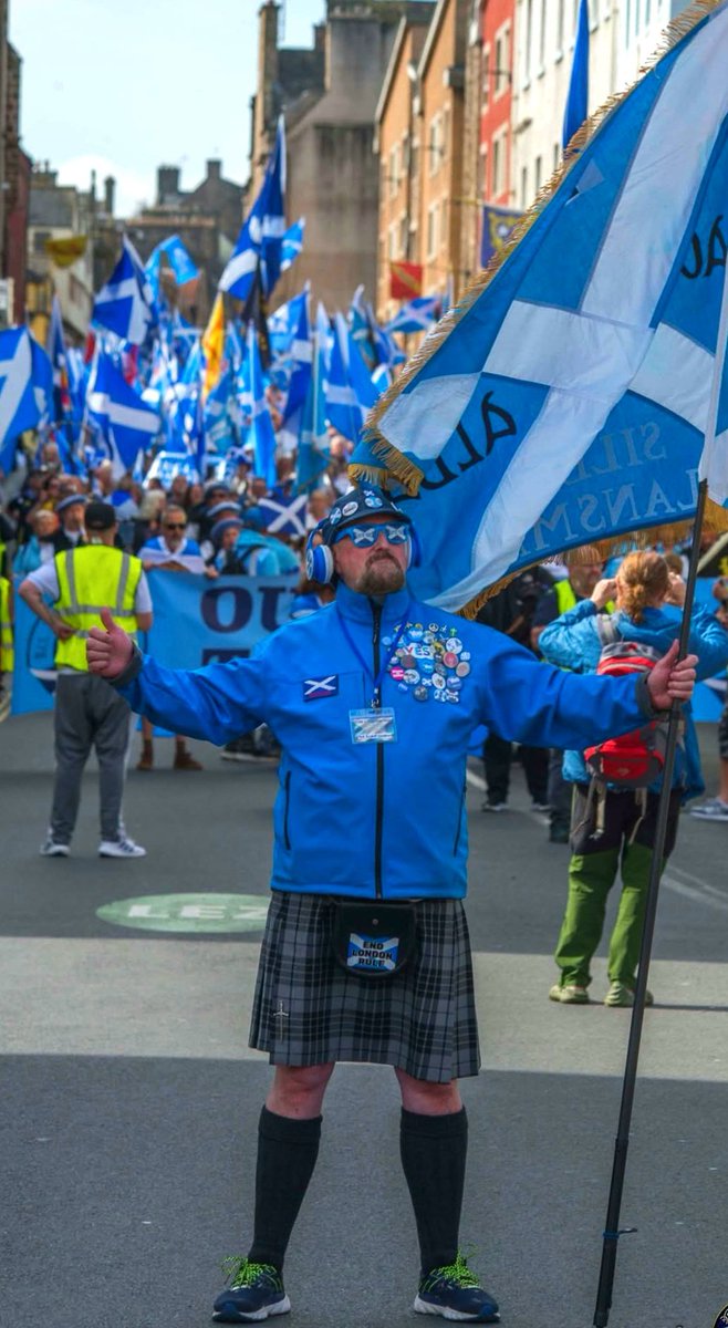 Thank you AUOB Edinburgh. The independence supporters and marchers brought thier A game..🏴󠁧󠁢󠁳󠁣󠁴󠁿🏴󠁧󠁢󠁳󠁣󠁴󠁿🏴󠁧󠁢󠁳󠁣󠁴󠁿