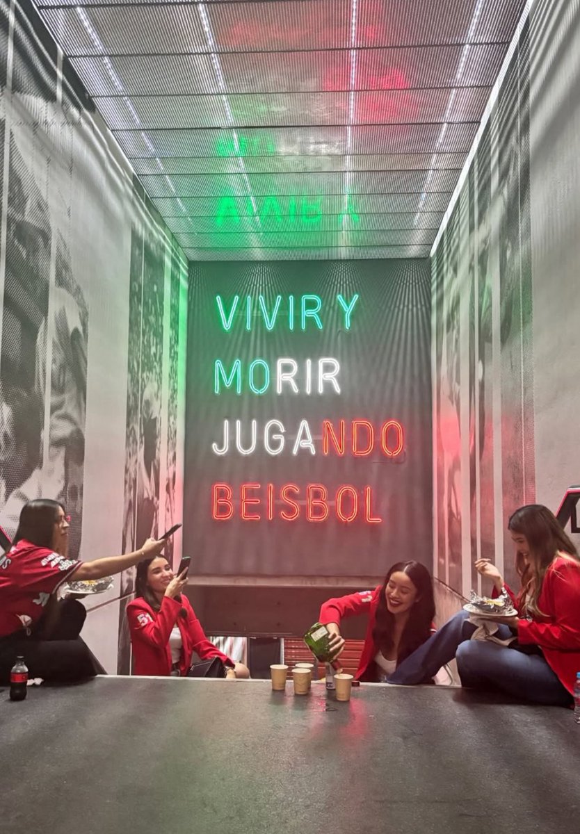 Solo quiero ser una de ellas, sentarme con ellas, tomar algo