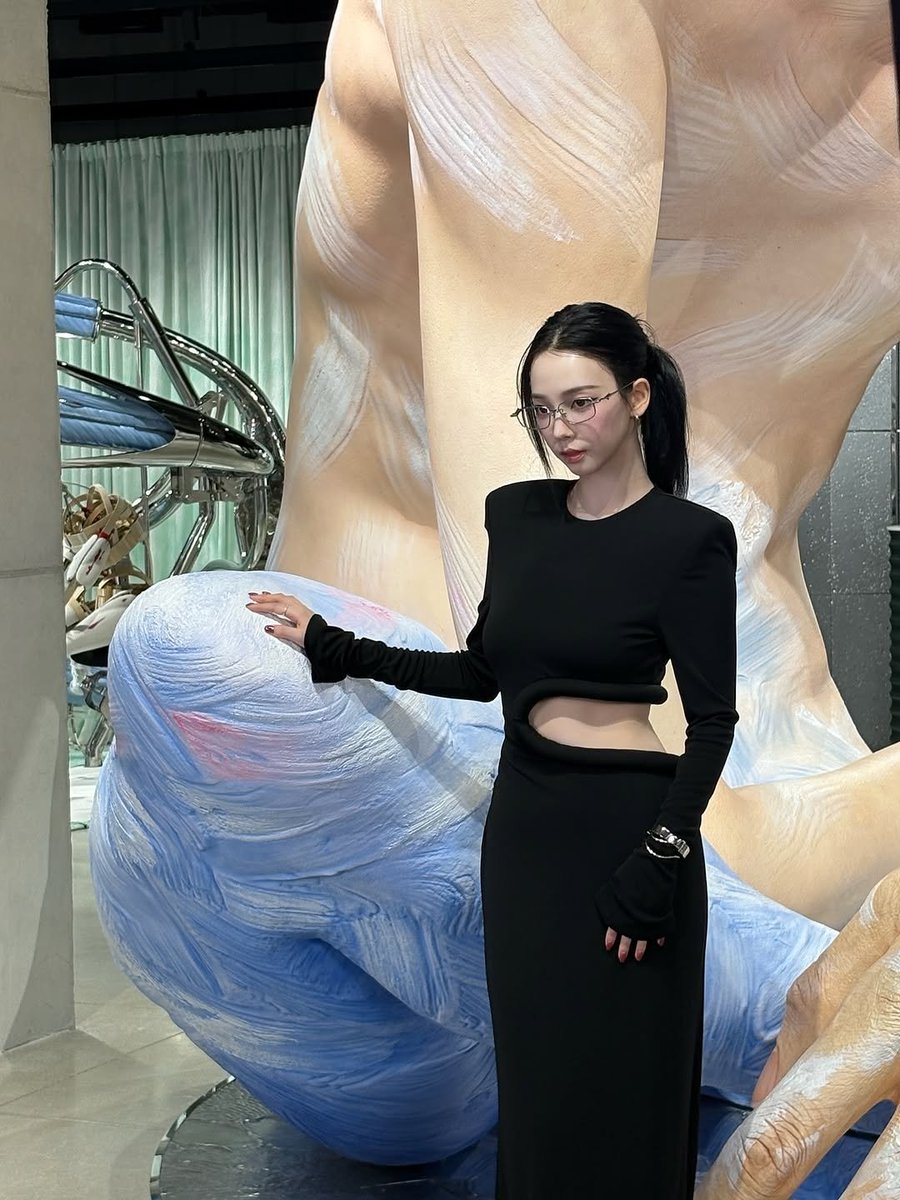 The Soft-Pawed Furce, Cherine tweet media