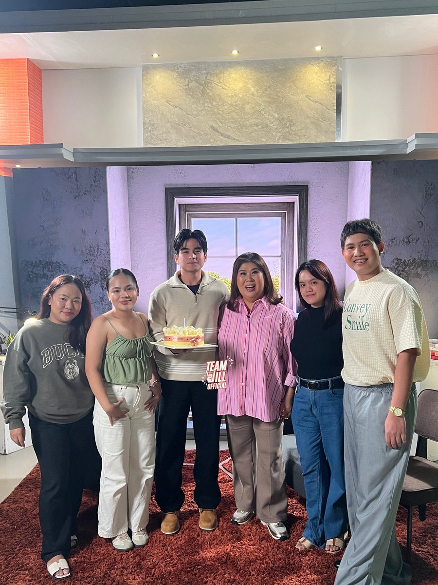 TeamWillOFC's tweet image. We are so proud of you our Team live! 🥺

Thank you so much for making sure that Will Ashley will feel all the love and support of WILLievers! ♥️

KMJS CELEBRATES WILL ASHLEY
#WillAshley | WILL ASHLEY