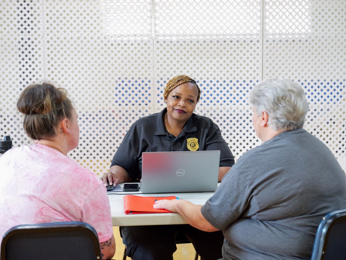 GA_ParoleBoard's tweet image. Hundreds of family of state inmates met Friday with the State Board of Pardons and Paroles at GDC's Family Day. #parolestrong #paroleworks #gdc #familyday