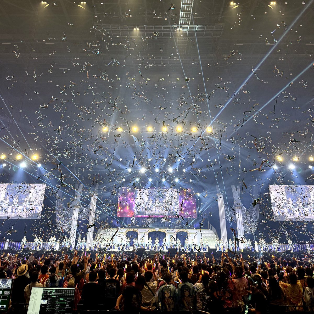 MaiNote_JUNGO's tweet photo. THE IDOLM@STER CINDERELLA GIRLS
10th MEMORIAL LIVE
STARLIGHT STAGE
大千秋楽無事に終了致しましたー✨
これにてデレステ10thツアー全公演終了です🎉
とってもとっても楽しいツアーでした👍
プロデューサーさん！お疲れ様でした✨

#デレステ10thツアー 
#デレステ10thツアー千秋楽_day2 https://t.co/KHGLfIcm3v