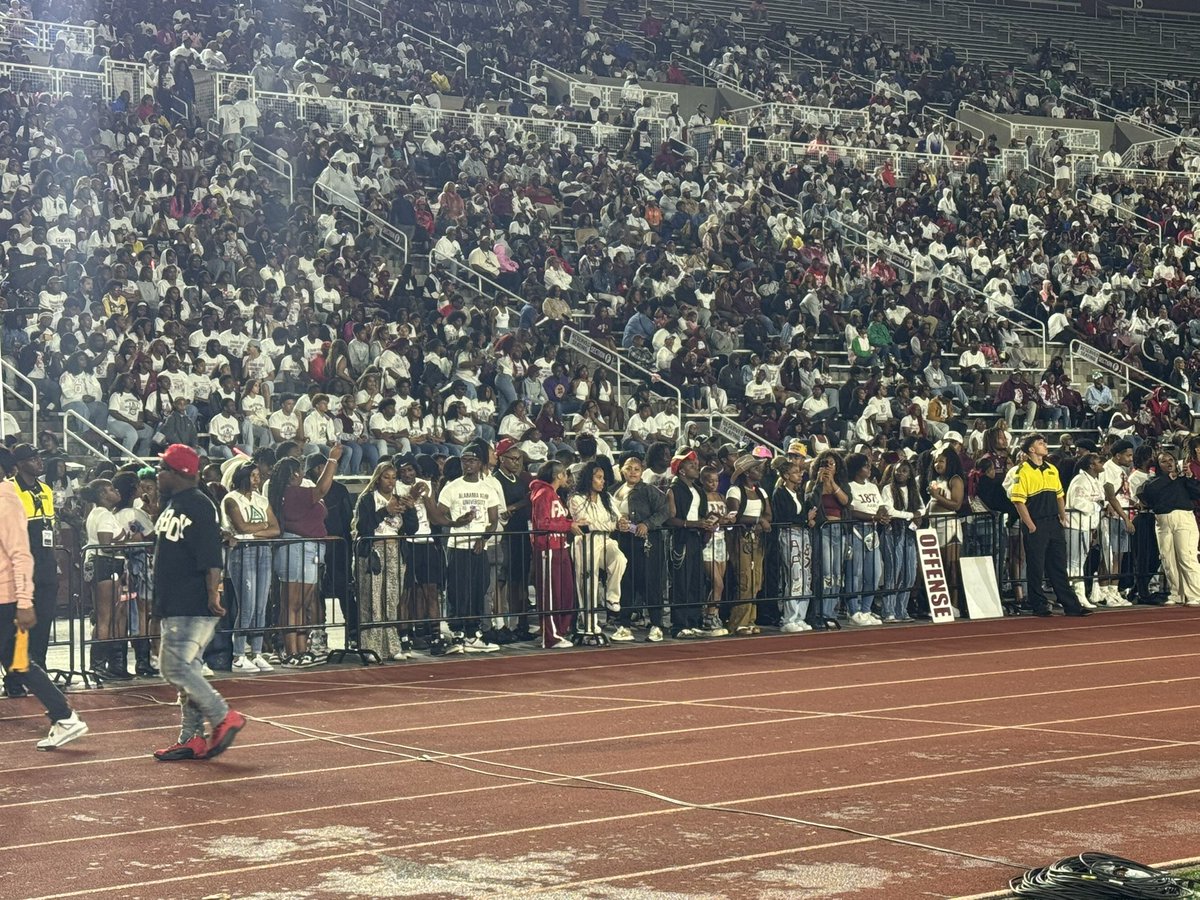 Great crowd last night for Louis Crews Classic! #GoBulldogs