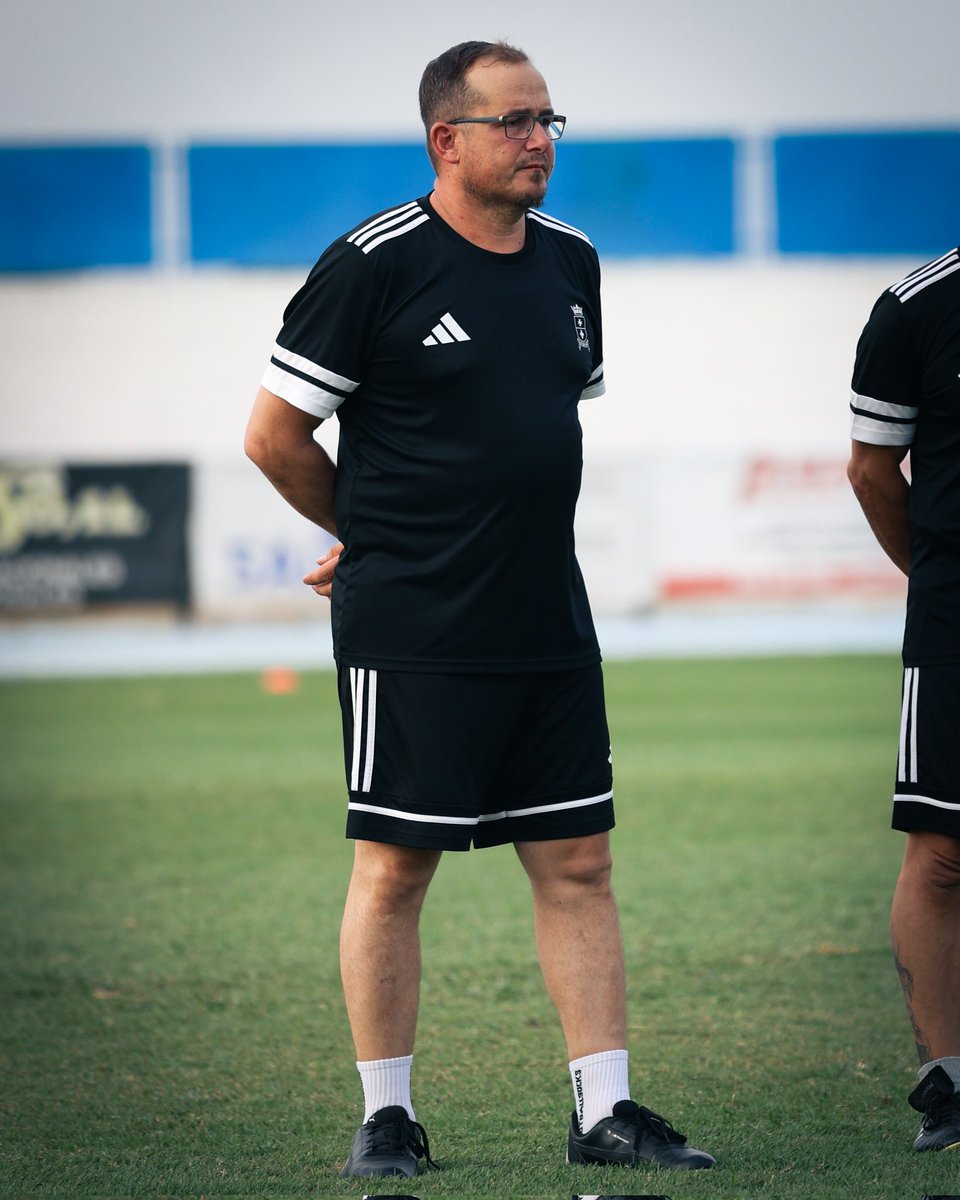 💪 Nuestro encargado de material Jesús Falcón se encuentra en perfecto estado, agradecemos el interés por su estado. Ya se encuentra en casa descansando.