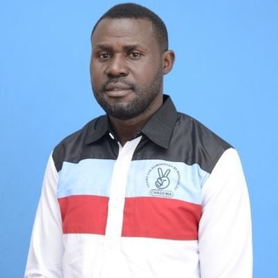 Jeshi la Polisi limezingira Kanisa Katoliki Kirumba, Mwanza ambapo Chadema Kanda ya Victoria walikusudia kuadhimisha #ChademaMashujaaDay katika ukumbi wa Kanisa hilo, mpaka sasa watu kadhaa wamekamatwa akiwemo Zacharia Obad katibu wa Kanda ya Victoria.