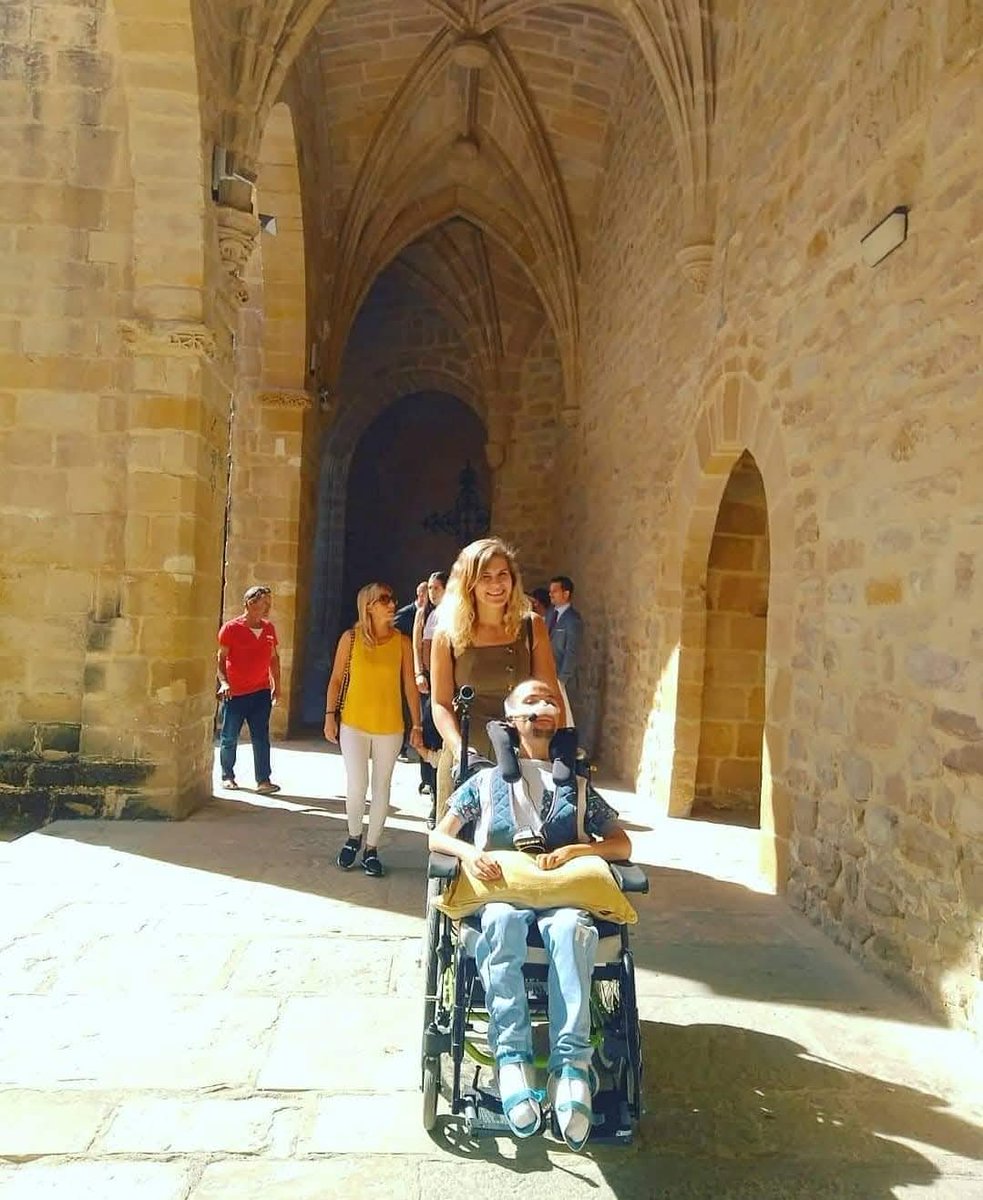 Hoy, hubieras cumplido un año más.
7 de septiembre.
Coincidiendo con el día de la Distrofia Muscular de Duchenne y Becker.💔

Ojalá te hubieras quedado un ratito más.
Tenías tantos sueños, tantos asuntos que resolver...
Gracias por haber sido inspirador ❤️

We miss you 💫