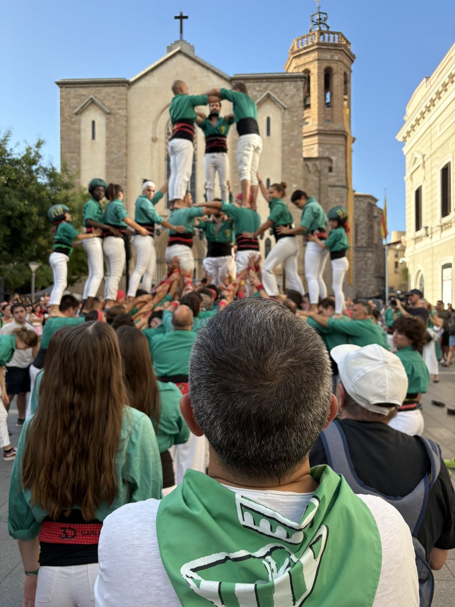 GabrielFerDiaz's tweet photo. 2️⃣ #FMSBD25:

🏰 Castells de vigília @saballuts.
🔥 Cercavila de festa major.
😈 Versots de festa major @BallDiablesSBD.
🕺 Concert amb l’Orquestra Habana d’Agustín Aspa (@CubaCasal). 🎶

Cultura popular, sàtira, i, per acabar la nit, ball amb molt bona música! 

🟨 #AmbSabadell https://t.co/84y9xT1Cj2