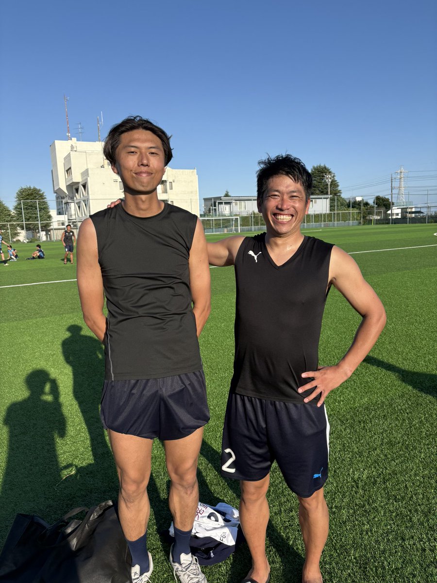 灼熱14:30キックオフのFIFTY戦は、0-0引き分け。

SC相模原時代は選手とフロントスタッフという立場同士でしたが、彰と楽しく試合ができました🙆‍♂️

引き分けですが、表情でお察しください笑

残留するために、下位に取りこぼしがないようにお願いします🙇‍♂️

#ガミフェス もよろしく！

<a href="/aki_ra_9_off/">松澤彰</a>