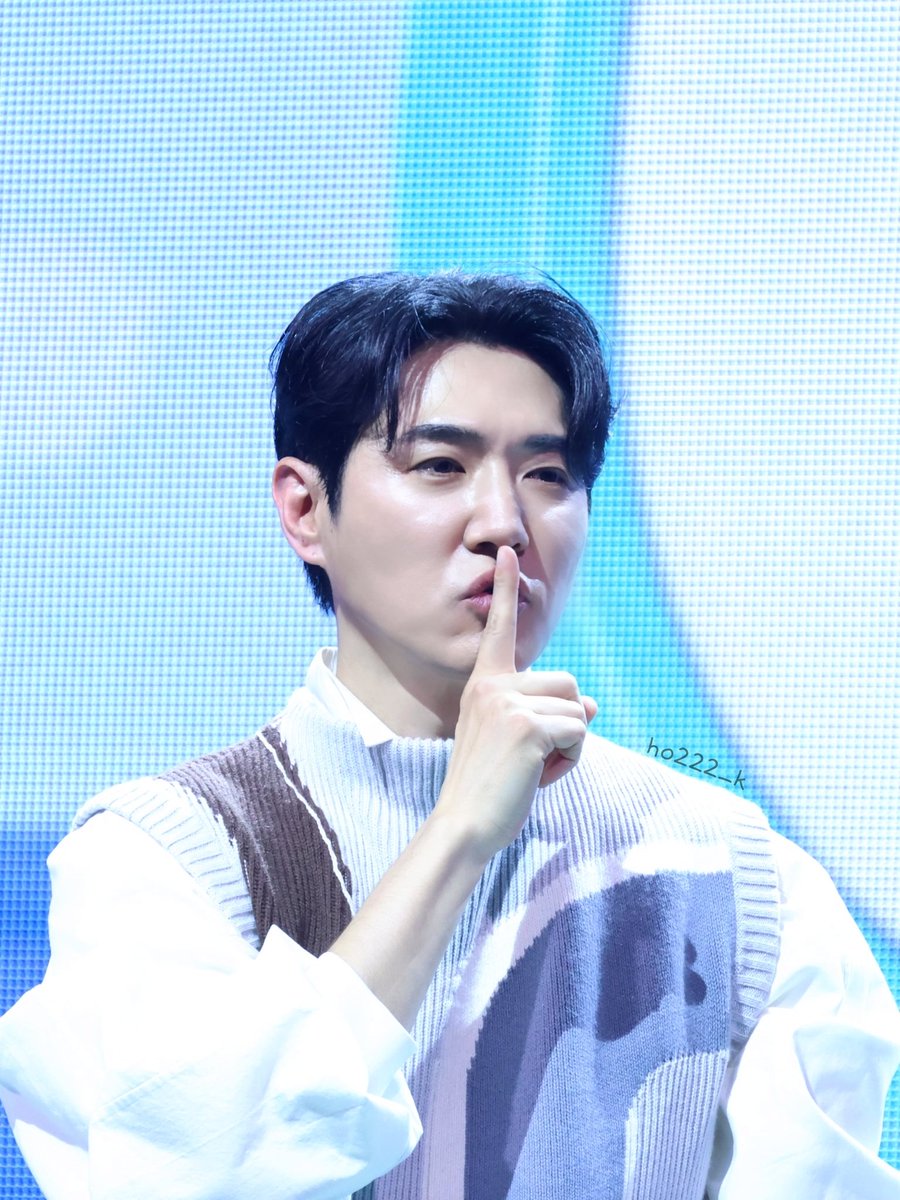 #250607 <AHNswer>
앨범 보다가 갑자기 발견한
쉿!🤫
#안데니 #데니안