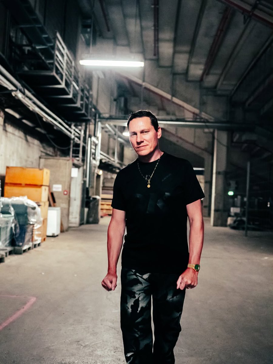What is your favorite <a href="/tiesto/">Tiësto</a> song? 👀