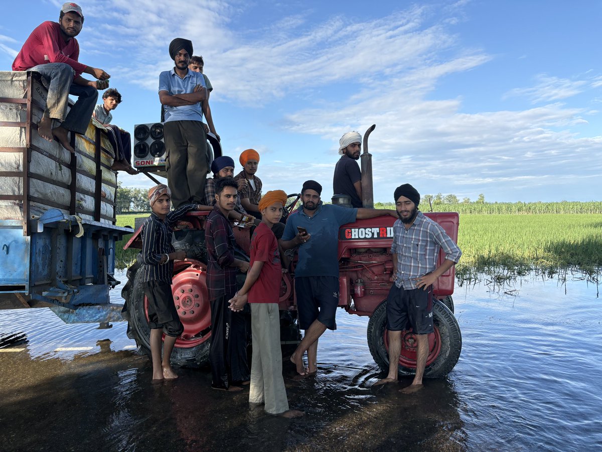 पंजाब:  एकता और मुस्कुराहट से मुसीबत को हराता एक राज्य 

#PunjabFloodRelief #PunjabFloods2025