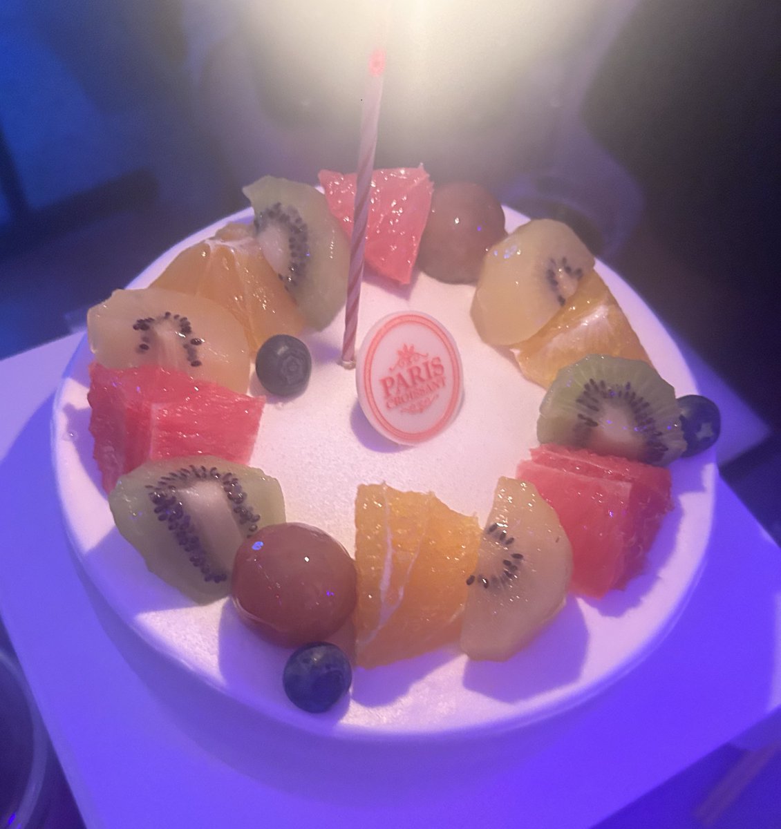 어제 파티 준비해줘서 너무 고마웠구 일주일 내내 생일 무드에서 행복하게 보냈어요🙏🤍

자리 참석해주신 분들도 너무 감사해요❤️

🌸인간ㄷㅣ올 김시유 완성🌸

#별라
