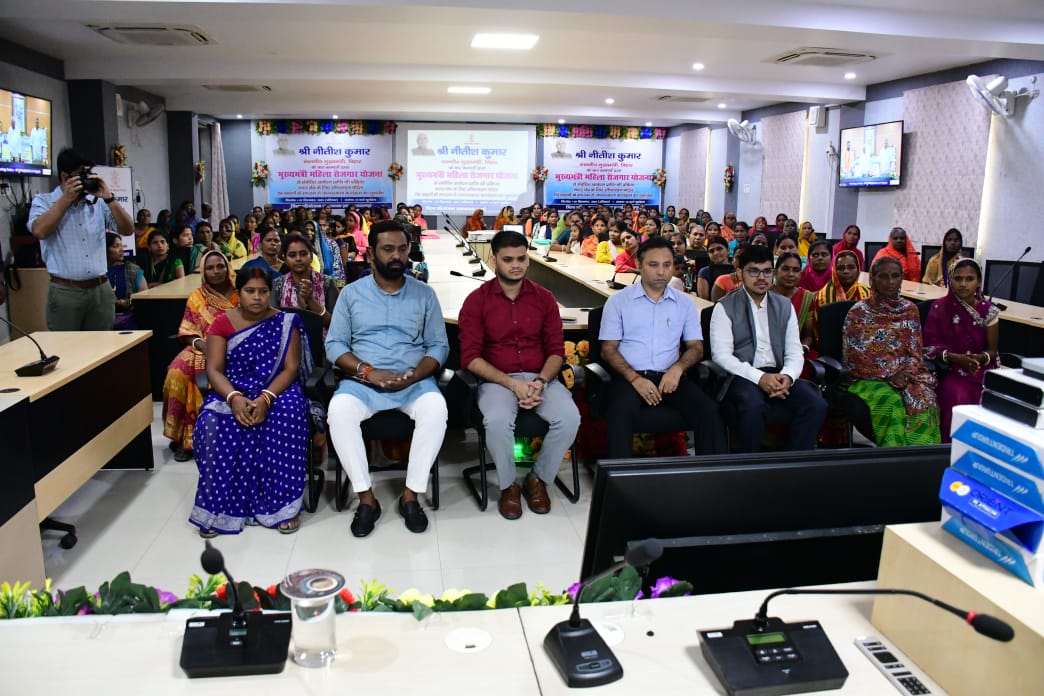 DM, Bhagalpur tweet media